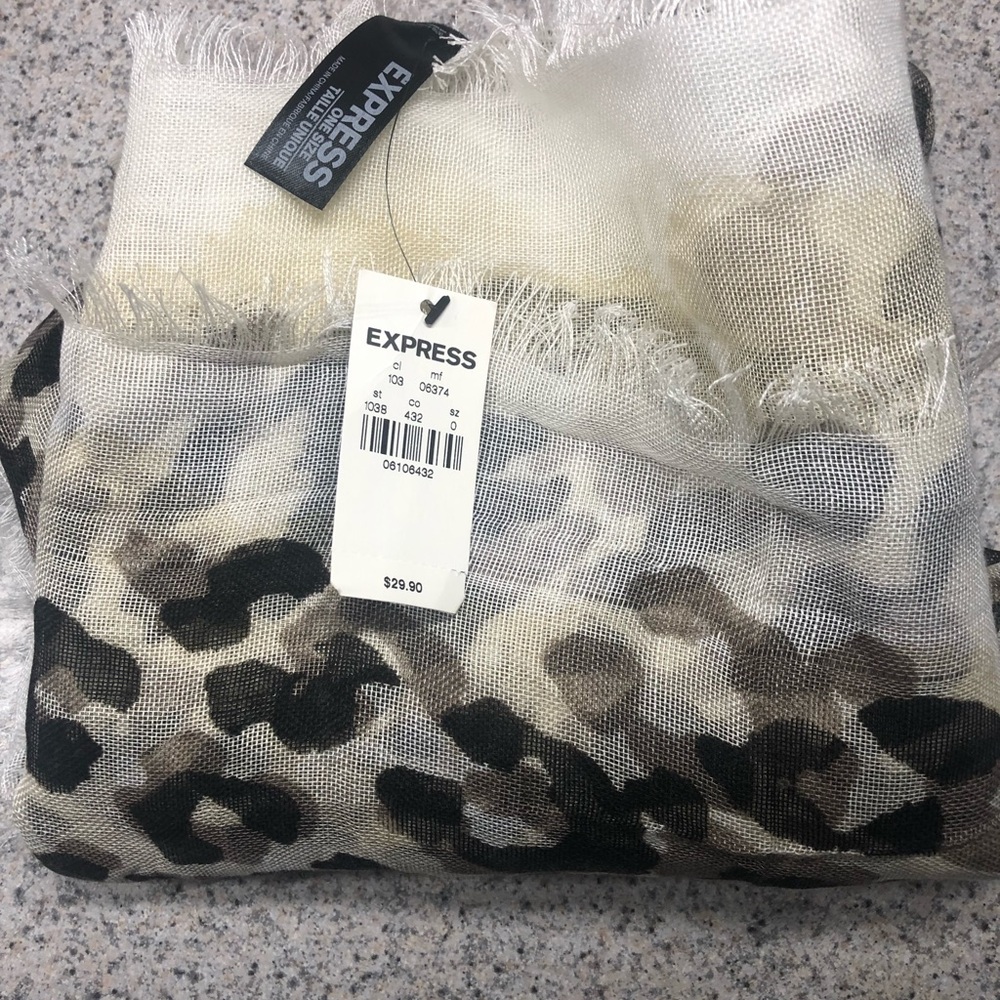 NWT Express cheetah scarf